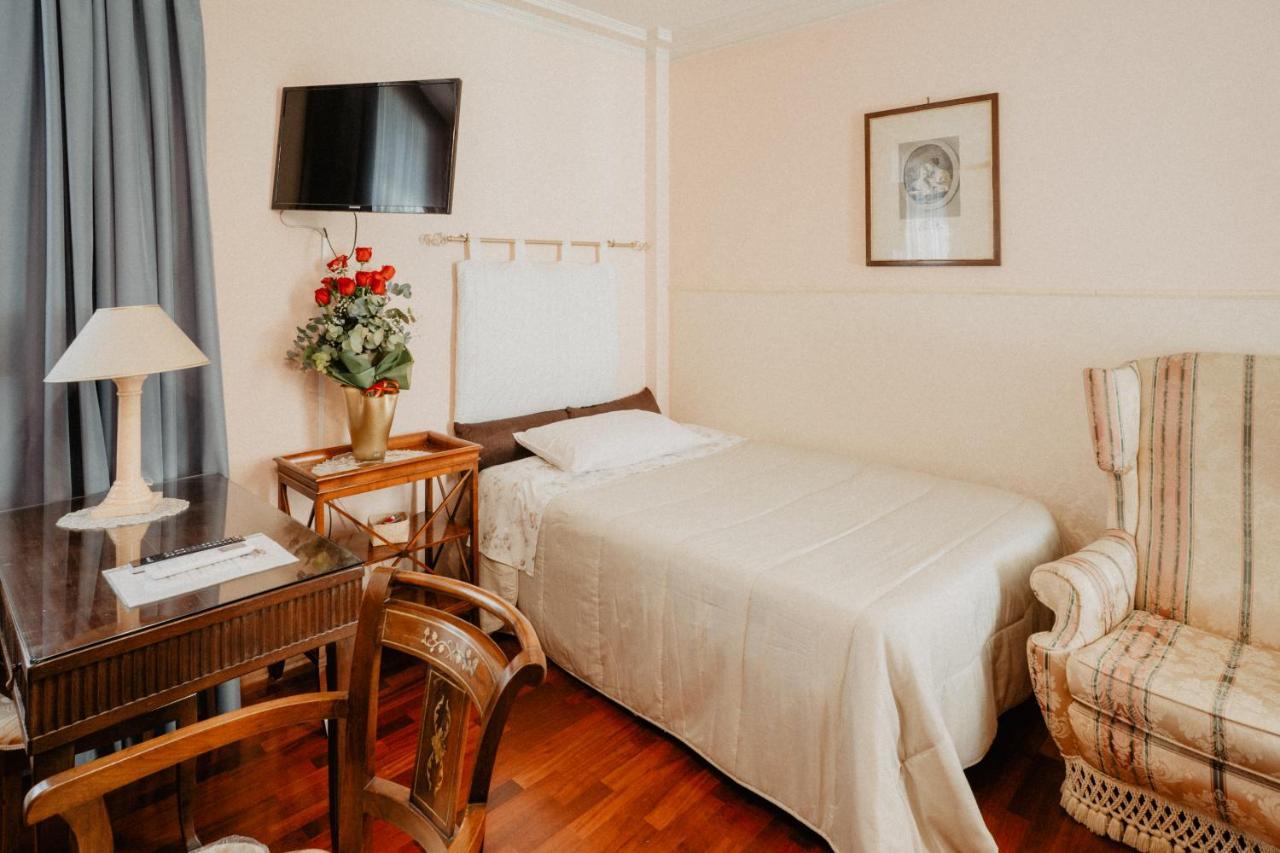Villa Luigi XVI Taranto Kültér fotó