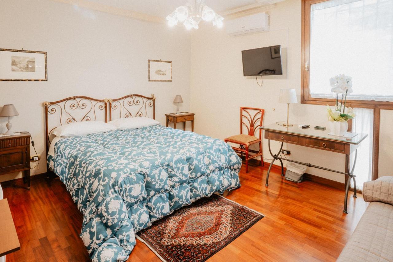 Villa Luigi XVI Taranto Kültér fotó