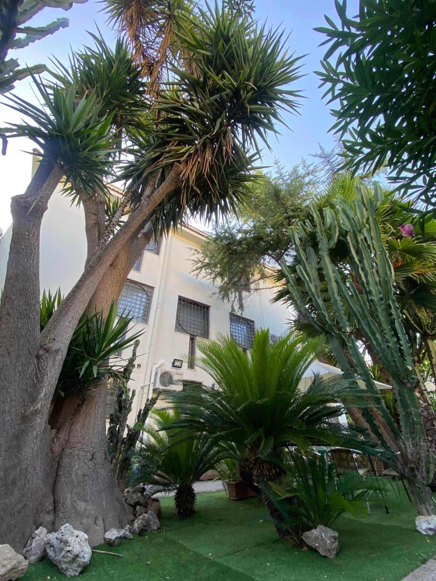 Villa Luigi XVI Taranto Kültér fotó
